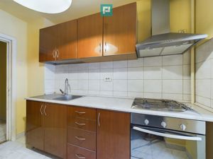 Apartament cu 3 camere, etaj intermediar - imagine 7