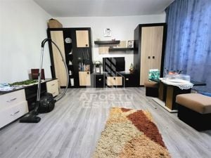 Apartament cu 3 camere si 2 bai, decomandat, parter, zona Aradului - imagine 3