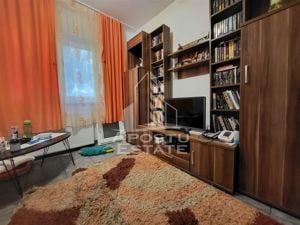 Apartament cu 3 camere si 2 bai, decomandat, parter, zona Aradului - imagine 6