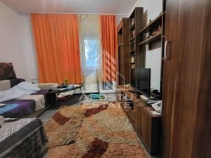 Apartament cu 3 camere si 2 bai, decomandat, parter, zona Aradului - imagine 7