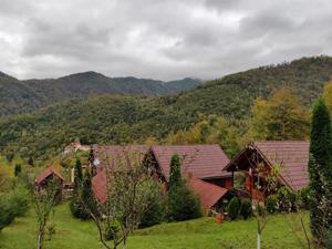 4 cabanute din lemn,Boga,Parc Natural Apuseni,Bihor - imagine 11