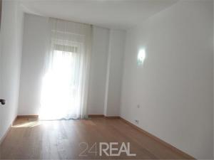 Apartament de inchiriat - 4 camere - Aviatorilor - 144 mp - imagine 15