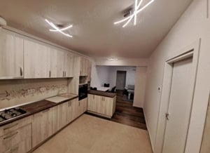 De închiriat apartament 3 camere calea lipovei  - imagine 7