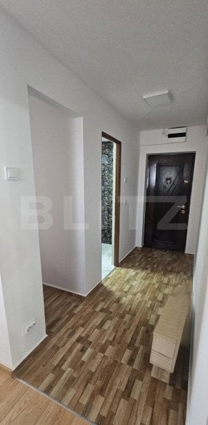 Apartament 2 camere, decomandat, 42 mp, recent renovat modern premium  - imagine 2