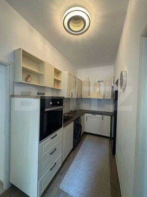 Apartament 2 camere,  decomandat , 47 mp , zona Piata Trandafirilor  - imagine 3