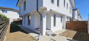 Vila tip duplex   placa de beton   4 camere   300 m pana la STB - imagine 2