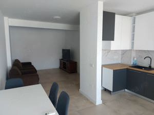 inchiriez apartament zona Heaven Rebreanu 2 camere decomandat - imagine 2