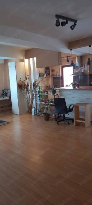 Vand apartament 2 3 camere Oradea - imagine 2