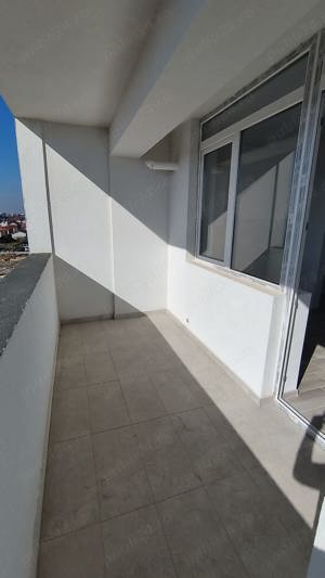 Apartament cu 2 camere, Studio, Gata de mutare, Metrou Berceni - imagine 7