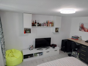 Vânzare casa curte prahova - imagine 2