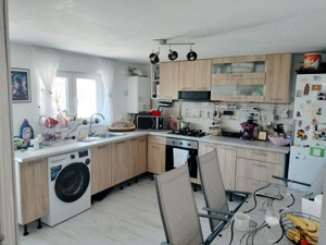 Vânzare casa curte prahova - imagine 4