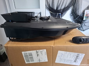 Barcă nouă plantat  - imagine 3