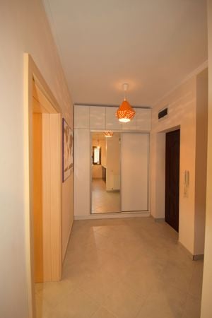 Apartament cu 2 camere de inchiriat-Iulius Mall - imagine 10