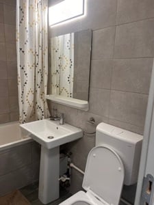 Proprietar închiriez apartament 2 camere zona Turnu Măgurele  - imagine 7