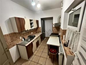 Apartament la curte, 2 camere, centrala proprie. - imagine 10