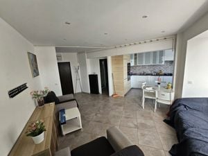 Apartament 3 camere zona Dristor - Rm Valcea - imagine 3