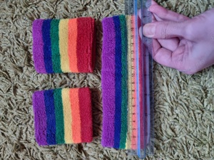 Set multicolor bandă pentru cap și protecție pentru încheietura mâinii - imagine 3