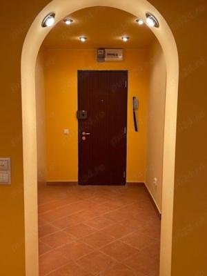 Apartament 3 camere cu centrala pe Gura Vadului, bloc monolit - imagine 6