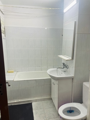 Inchiriez apartament cu 2 camere in zona INEL 2 - imagine 2