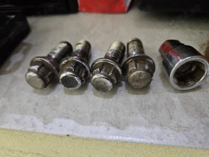 Set antifurt roti Renault Volkswagen  - imagine 5