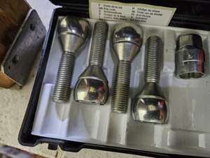 Set antifurt roti Renault Volkswagen 