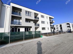 Apartament 2 camere balcon loca parcare zona Pictor Brana Selimbar - imagine 4