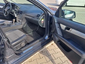 Mercedes C class - imagine 6