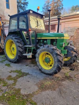 Vând Tractor cu cositoare 