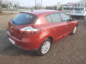 Megane 1.5 DCI, 2015, climatronic, camera marsarier, piele, LED - imagine 4