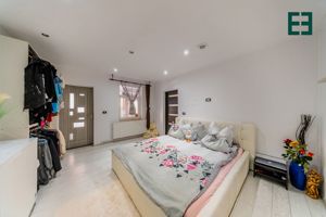 Casă 4 camere și 1314 mp Teren - Aradul Nou - Arad - imagine 7