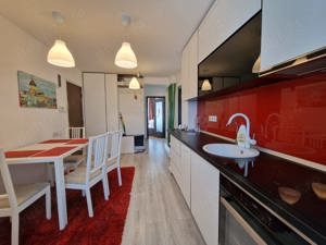 Vand apartament 3 camere cu garaj cu CF Zorilor Cluj ultrafinisat si utilat