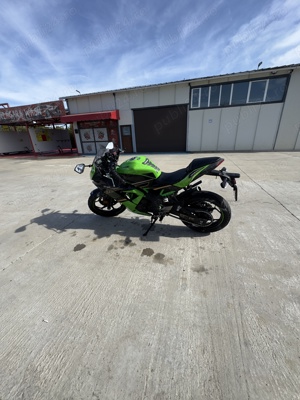 Kawasaki Ninja 125 - imagine 2