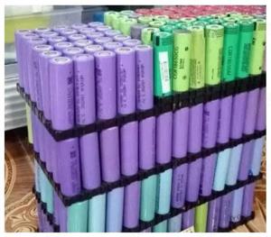Acumulatori 18650 celule - filetante lampi solare aspiratoare lanterne camere supraveghere etc