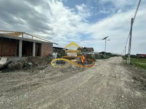 Teren intravilan + autorizatie de constructie de vanzare in Margineni, - imagine 6