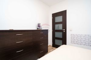 Apartament cu 3 camere de vânzare în zona Nicolina - imagine 5