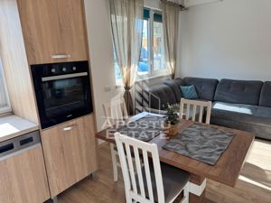 Apartament open space,3 camere si curte proprie,Dumbravita - imagine 4