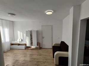 Proprietar vand apartament 3 camere - imagine 2