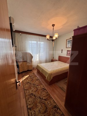 Apartament de vanzare, cu 3 camere, 75 mp, zona Ghencea - imagine 3