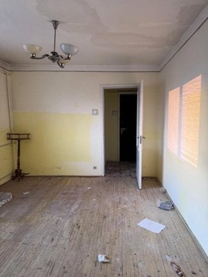 Oportunitate! Apartament 2 camere, renovabil , Radauti!