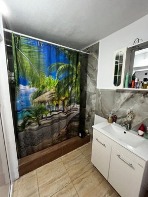 Casa de vanzare, cu 5 camere, 200 mp, Livezile - imagine 6