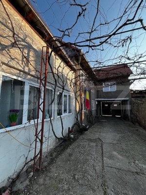 Casa de vanzare, cu 5 camere, 200 mp, Livezile - imagine 17