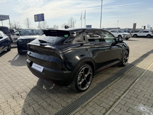 Alfa Romeo Junior 2026 Veloce Elettrica Q2 FWD 280CP345Nm BEV54kWh Cul. 601 Nerro Tortona AutoSiena - imagine 8