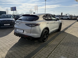 Alfa Romeo Stelvio 2025 Veloce 2.0T4 280CP 400Nm ZF8 252 Bianco Lunare Grigio Moonlight - AutoSiena - imagine 4