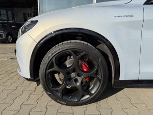 Alfa Romeo Stelvio 2025 Veloce 2.0T4 280CP 400Nm ZF8 252 Bianco Lunare Grigio Moonlight - AutoSiena - imagine 9