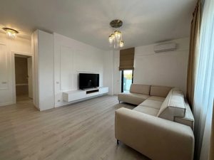 Apartament de 2 camere, decomandat, 55 mp, paracare, zona Tineretului 