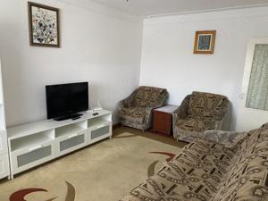 Ofer spre inchiriere apartament 3 camere decomandate   - imagine 2