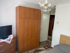 Ofer spre inchiriere apartament 3 camere decomandate   - imagine 3