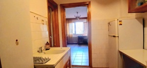 Oferim spre inchiriere garsoniera, spatioasa, zona Complex Studentesc - imagine 13