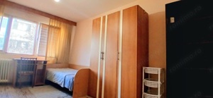 Oferim spre inchiriere garsoniera, spatioasa, zona Complex Studentesc - imagine 9