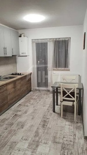 Apartament 2 camere, semidecomandat, parcare, zona Vivo - imagine 3